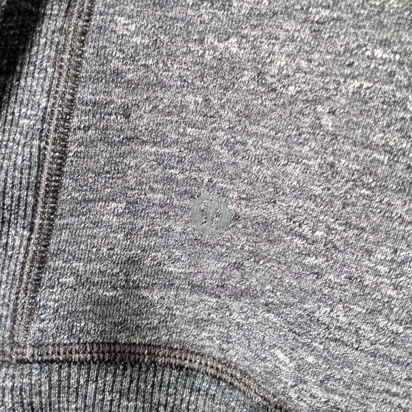 Grey Men's Lululemon Zip Up - Picture 3 of 6